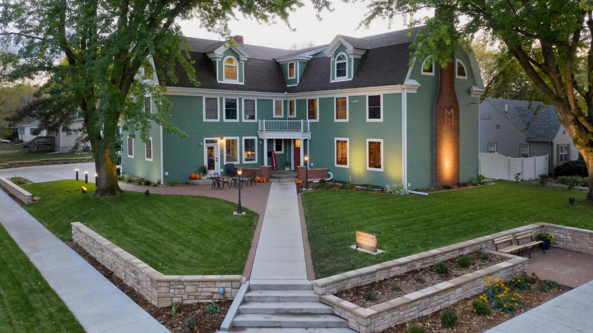 Main Street Inn Vermillion Exterior photo